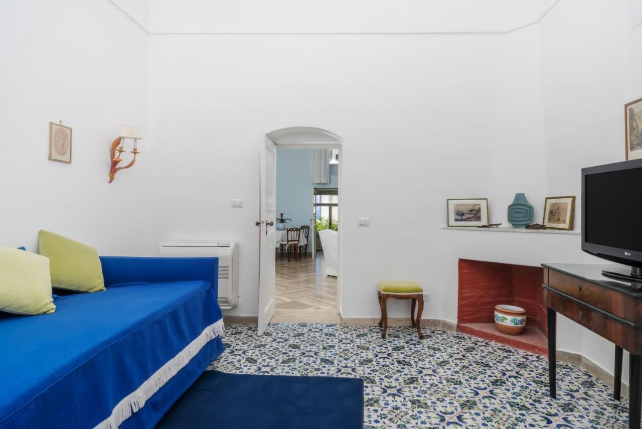I Tre Soli Apartments By Caprirooms Kültér fotó