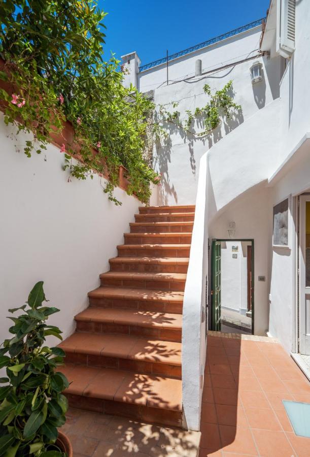 I Tre Soli Apartments By Caprirooms Kültér fotó