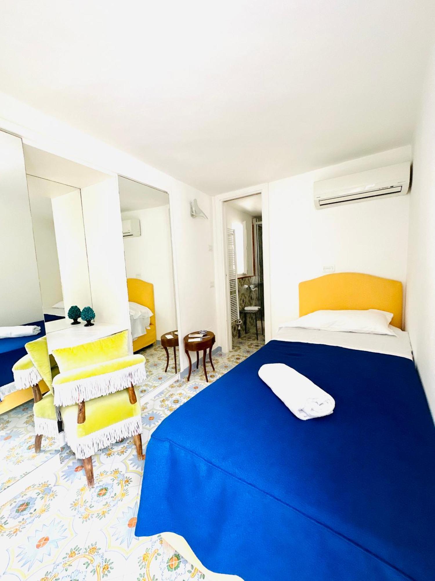 I Tre Soli Apartments By Caprirooms Kültér fotó